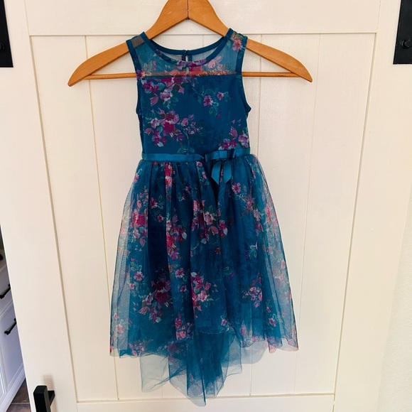 Toddler Girl Blue and floral Sleeveless Waterfall Dress Size 5 - Picture 1 of 7